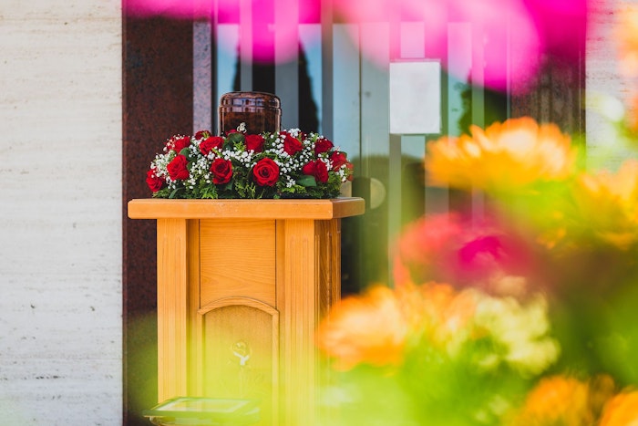 This extensive post answers all your questions about a funeral and its component parts and includes links to articles about cremation, burial, grief, planning, urns and ashes and more. 