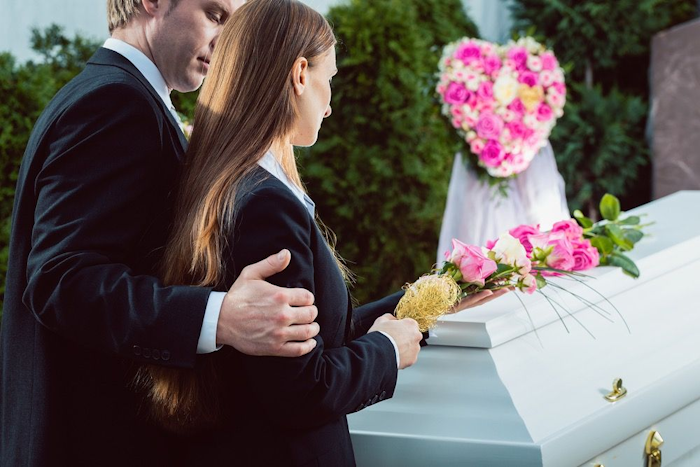 When someone dies, you may be invited to attend their funeral or their memorial. Sometimes it is not clear what the difference is when it comes to distinguishing a funeral vs. memorial. In this article, we'll define each end-of-life event and explain the difference.