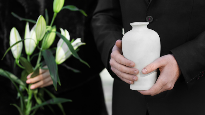 Losing a loved one is an emotionally challenging experience. If you are considering cremation in East Gwillimbury, Ontario, this comprehensive guide will provide you with the information you need to make informed decisions during this difficult time.